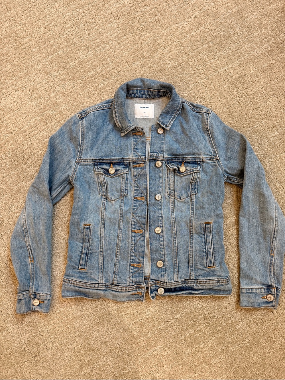 Old Navy women’s fitted jean jacket size XS